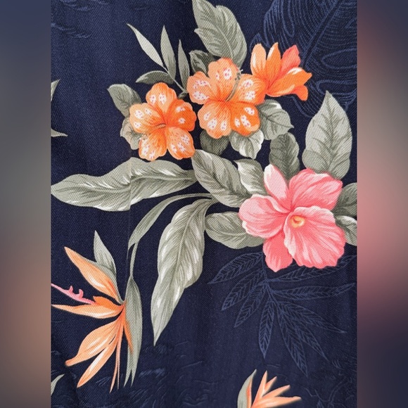 Hawaiian Button Up Blouse Hibiscus Bird of Paradise Navy Floral Jamaica Bay LG - Picture 4 of 12